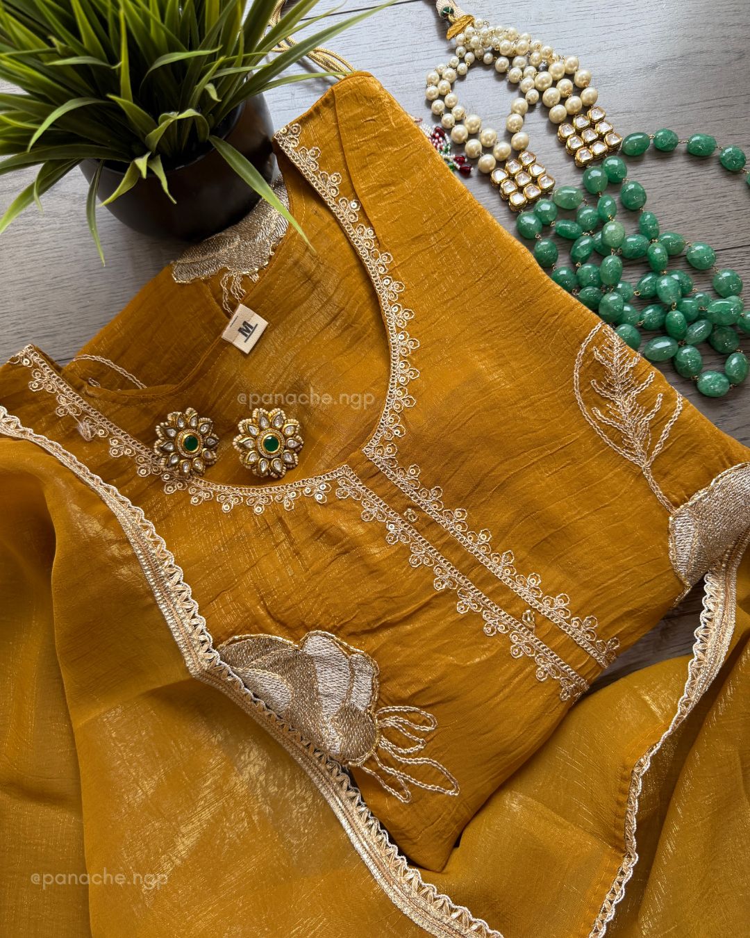 Mustard semiformal set