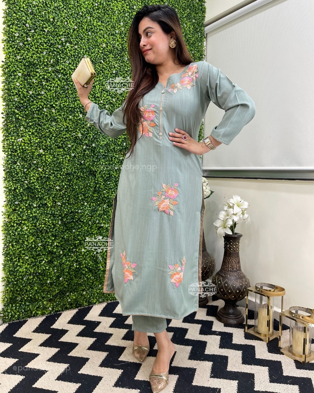 Embroidered floral coord!