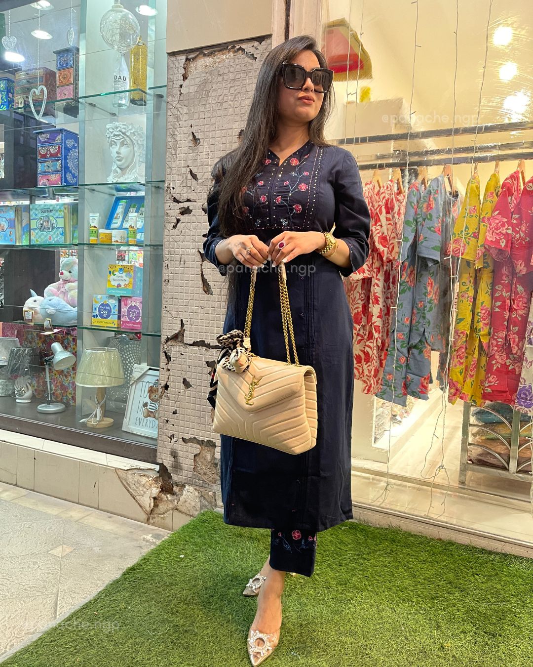 Embroidered navy set