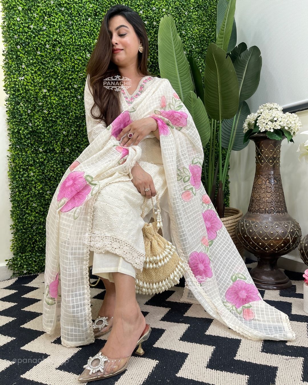 Pearly cotton affair