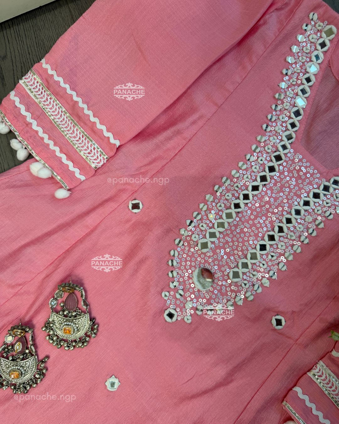 Bhumbroo mirror work set
