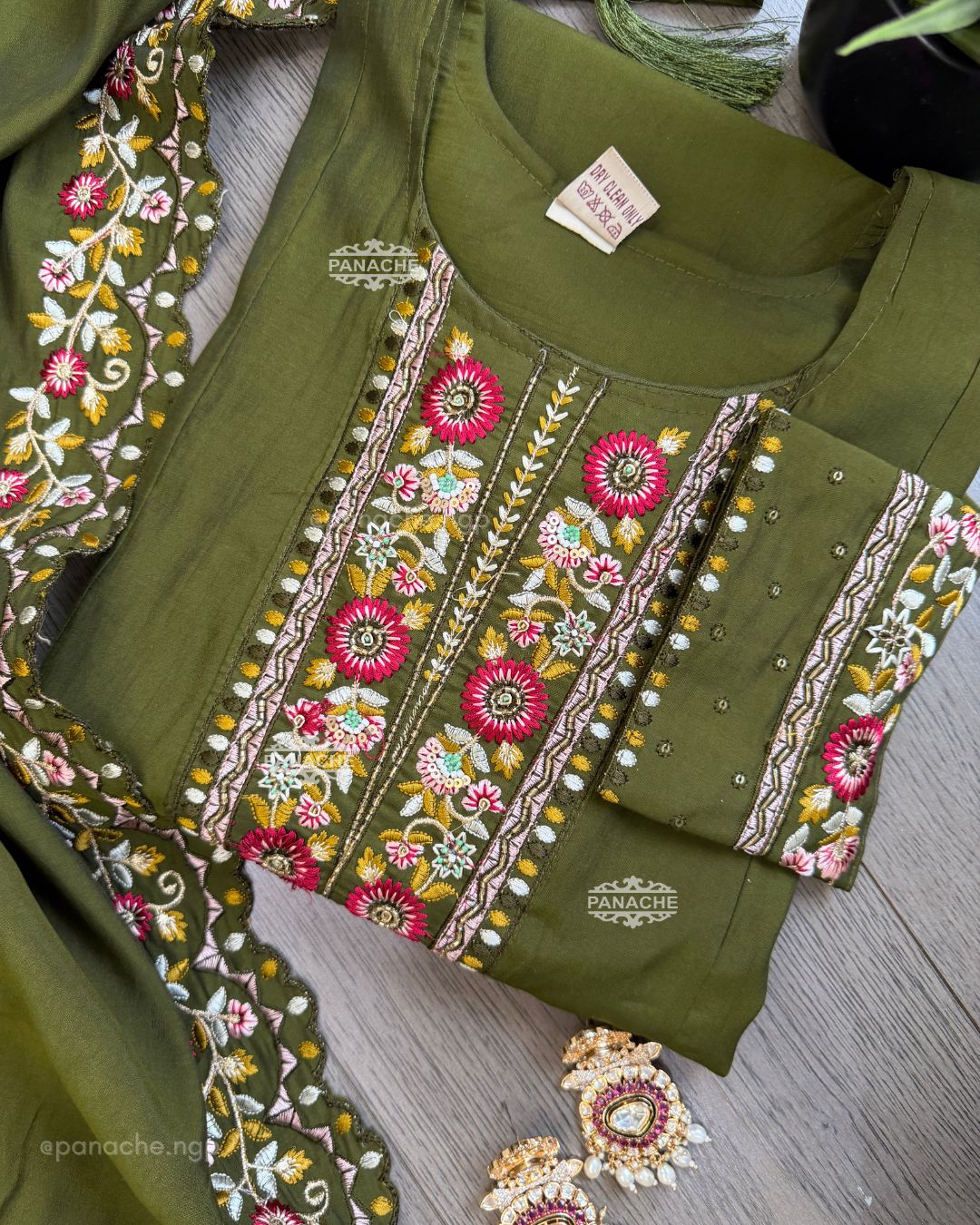 The zareen Gharara set