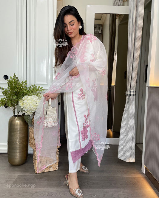 Pearls & pink Karachi set