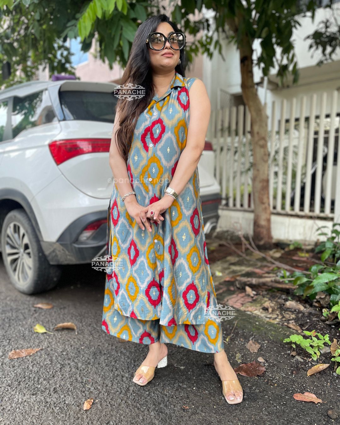 Ikkat sleeveless budget sets