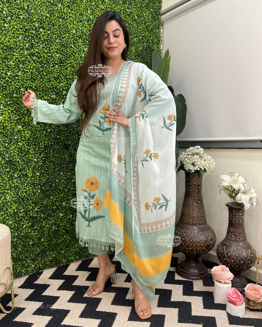 Pastel appliqué budget sets