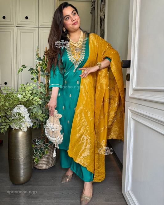 Heavy budget partywear set