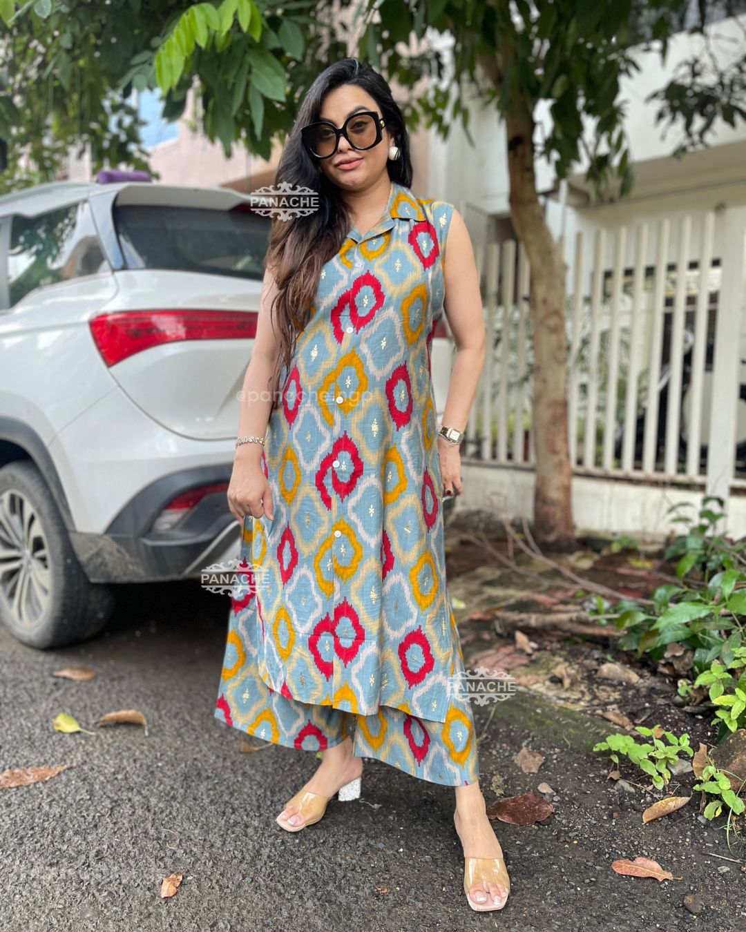 Ikkat sleeveless budget sets