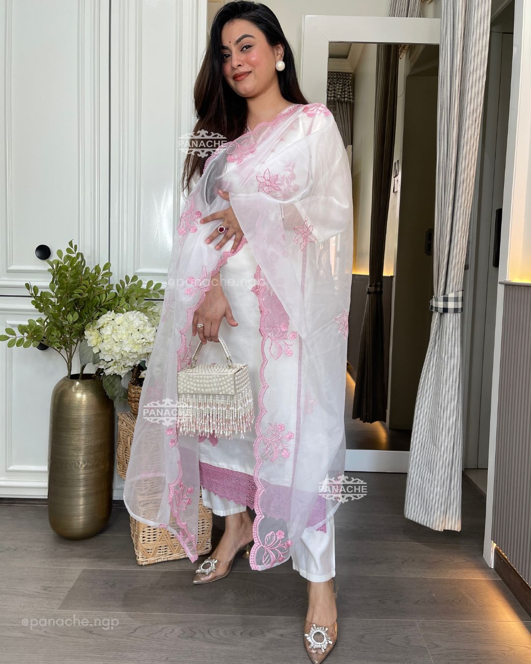 Pearls & pink Karachi set