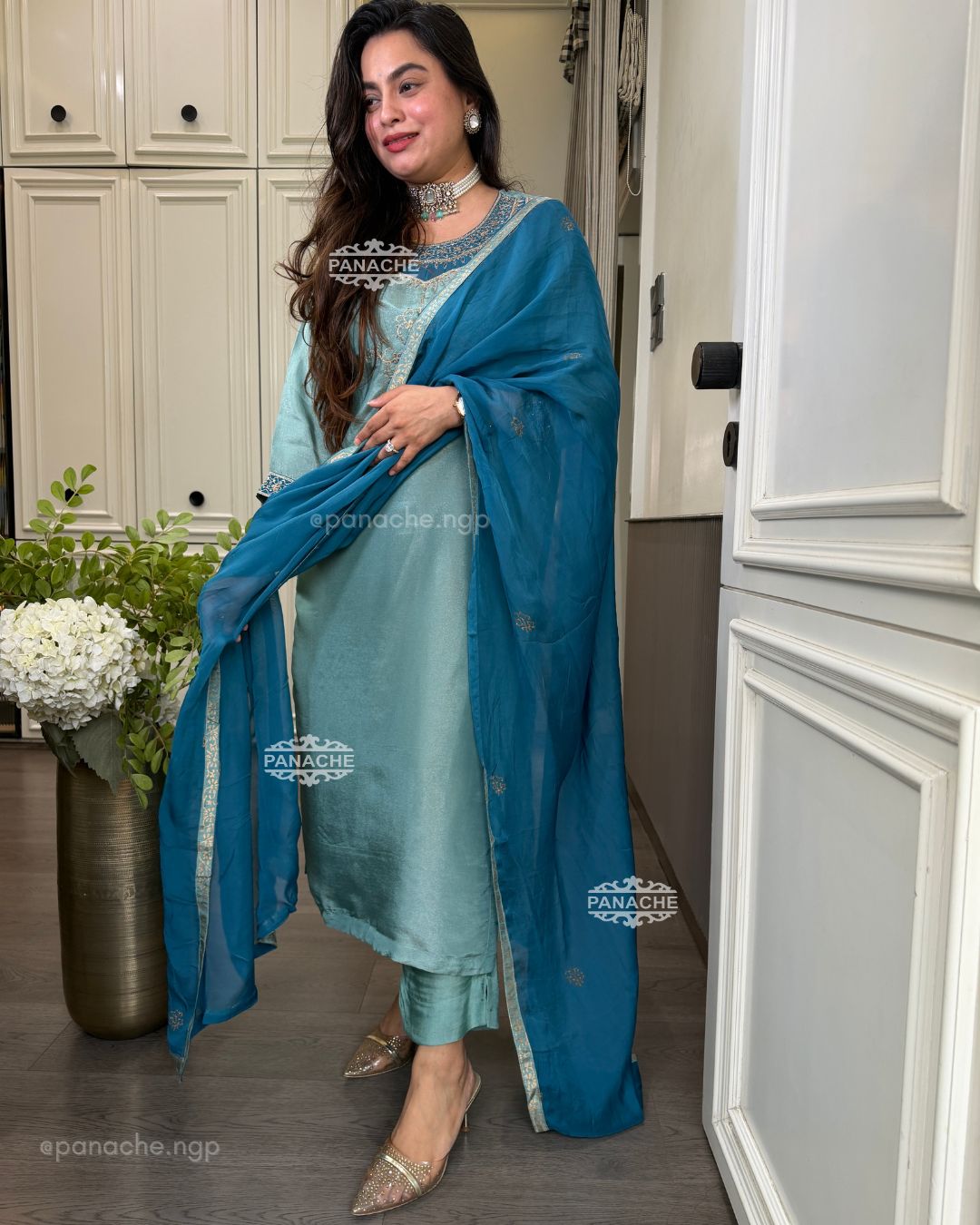 Neerja festive set