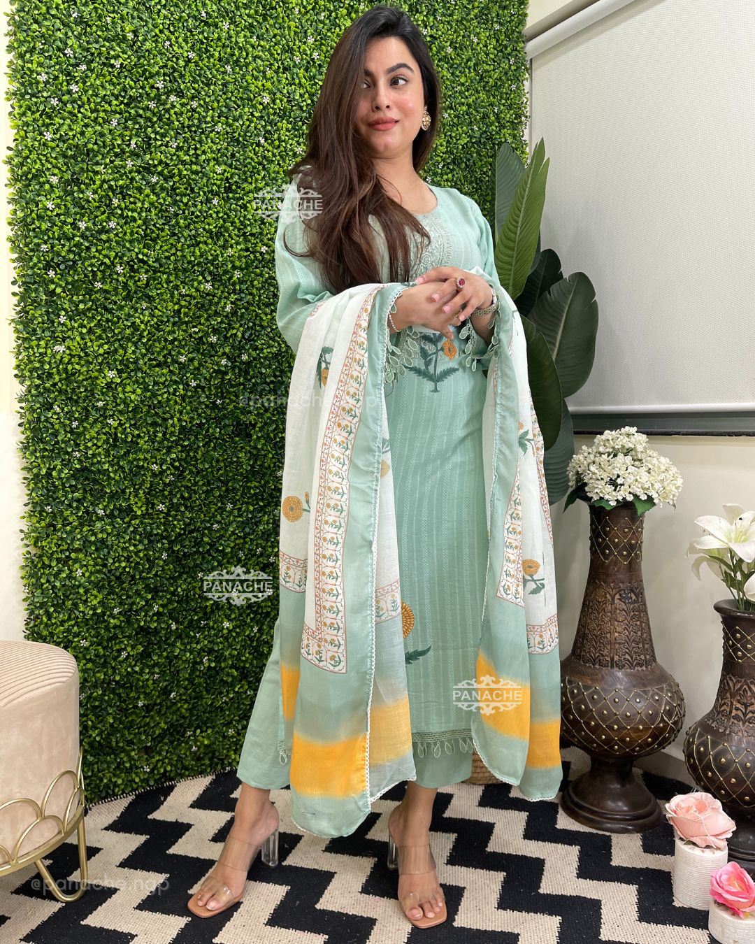 Pastel appliqué budget sets