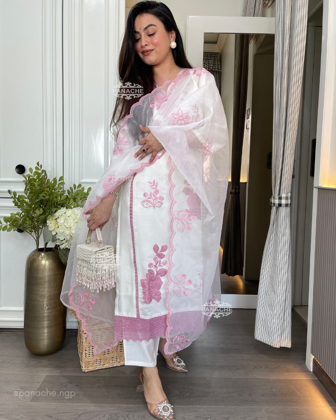 Pearls & pink Karachi set