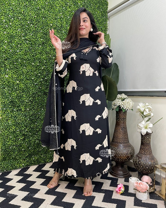 Monochrome applique plaso set