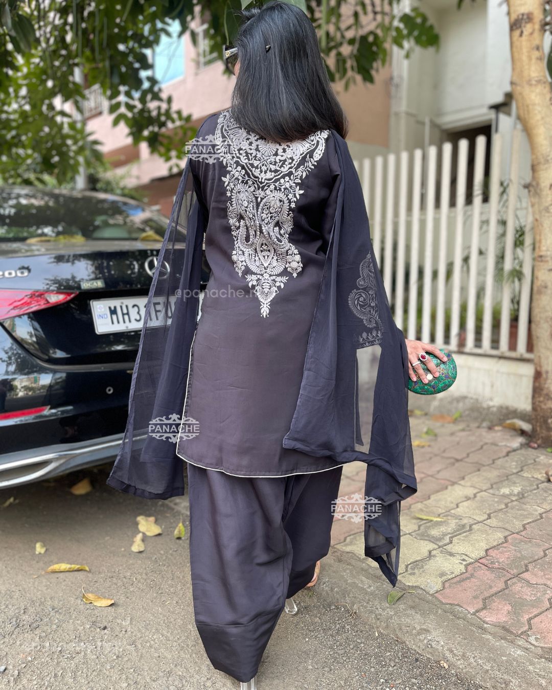 Kajal Farshi suit set