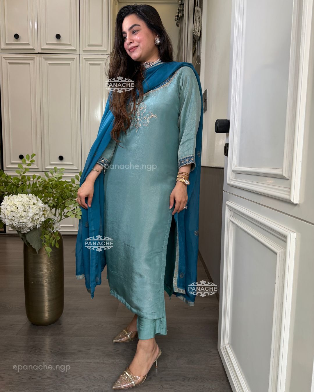 Neerja festive set