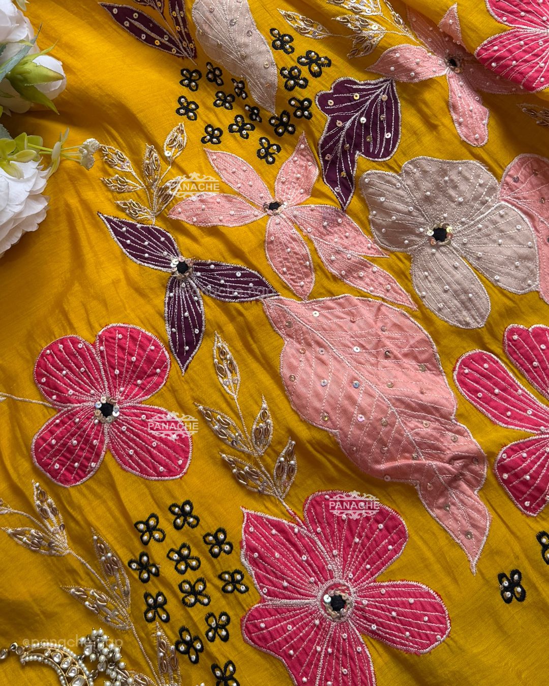 Sun breeze appliqué set