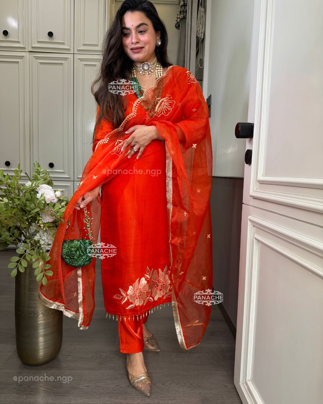 Gulnaar suit set