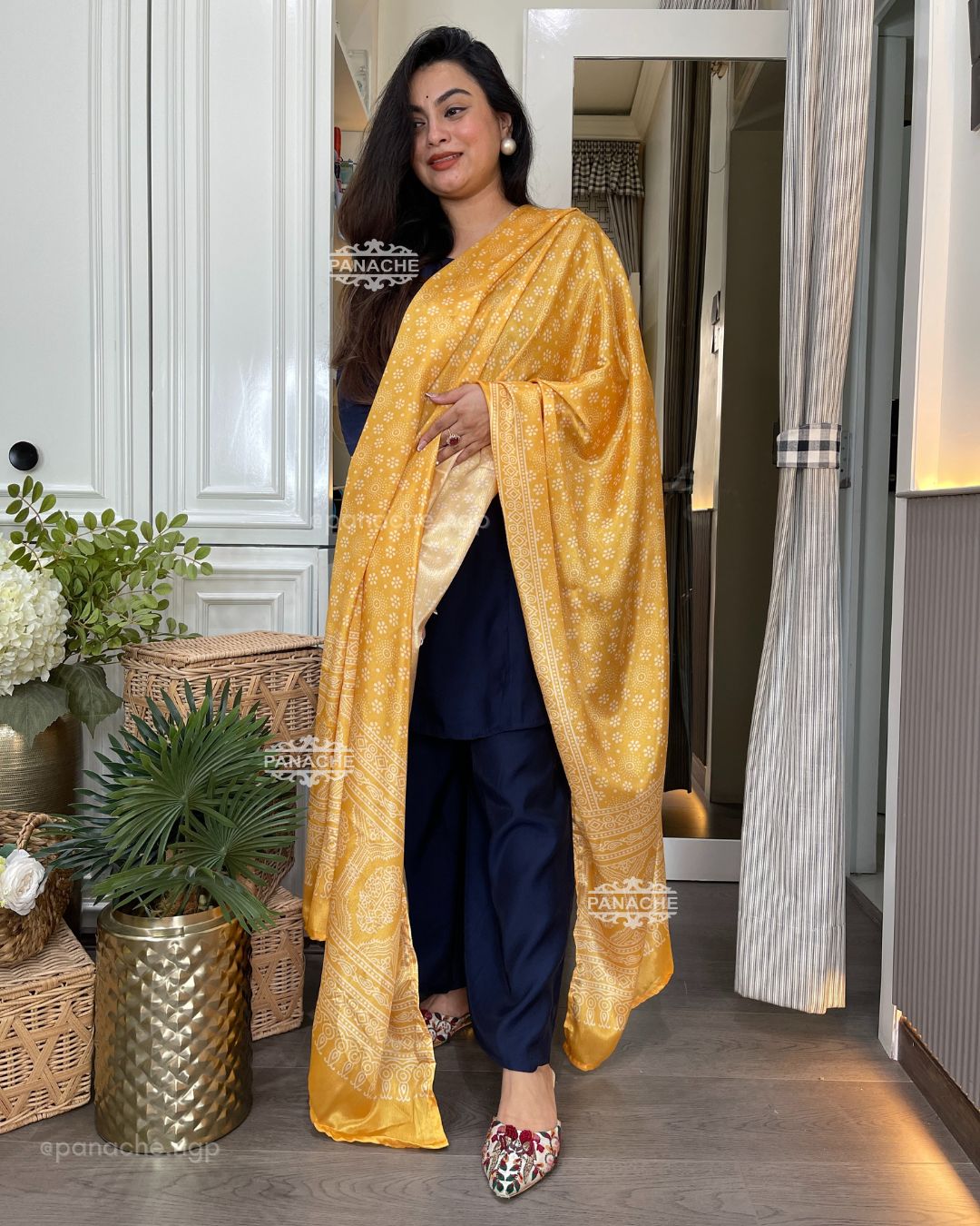 Indigo bright bandhani gajji set