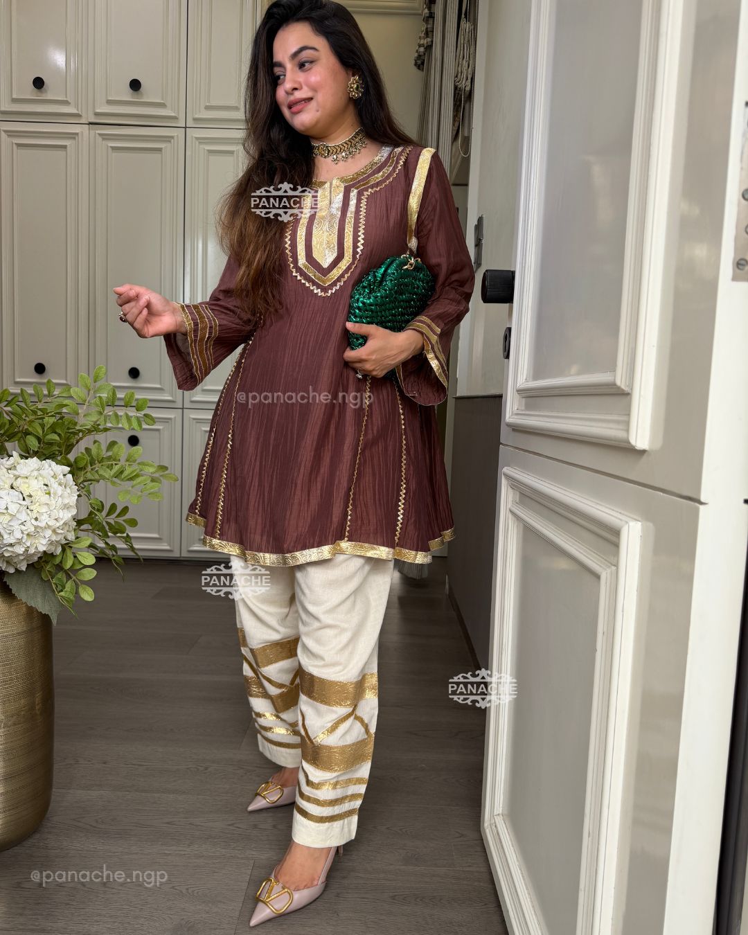 Firoz Farshi set