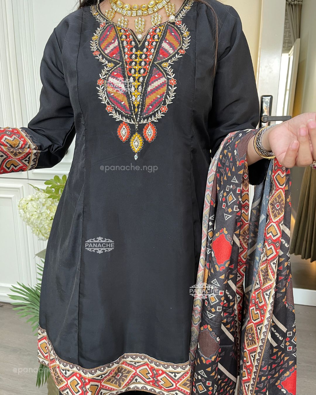 Ikkat wale kalidar short kurta plaso set