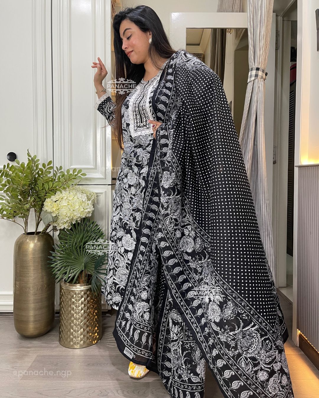 Monochrome Monday mul set