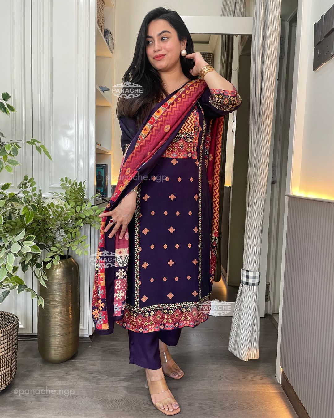 Patola semi formal set