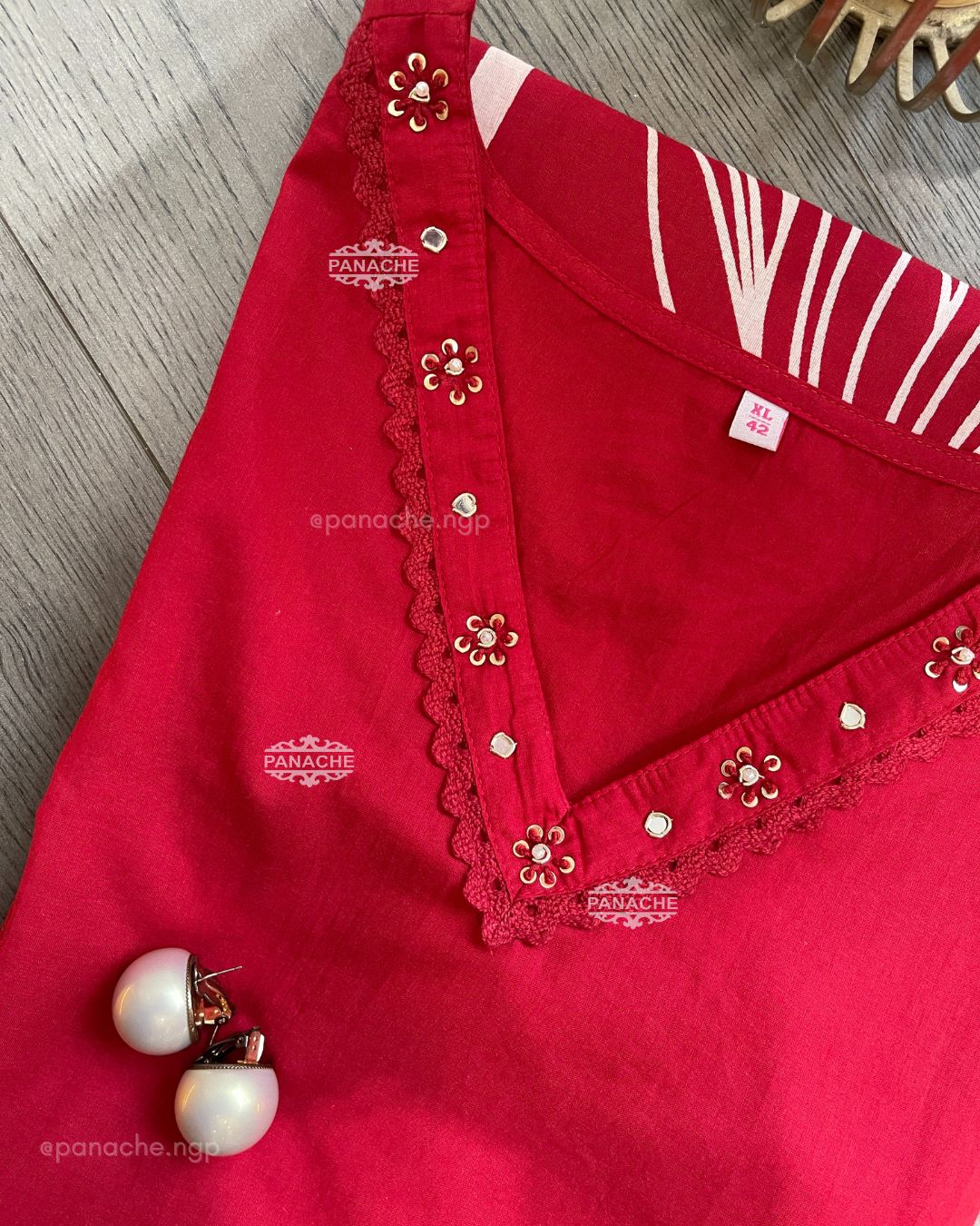 Red placement suit set