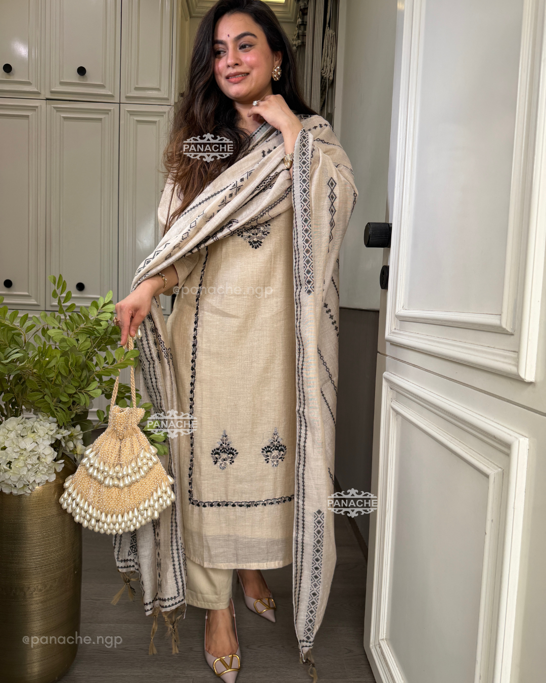 Ivory muse set