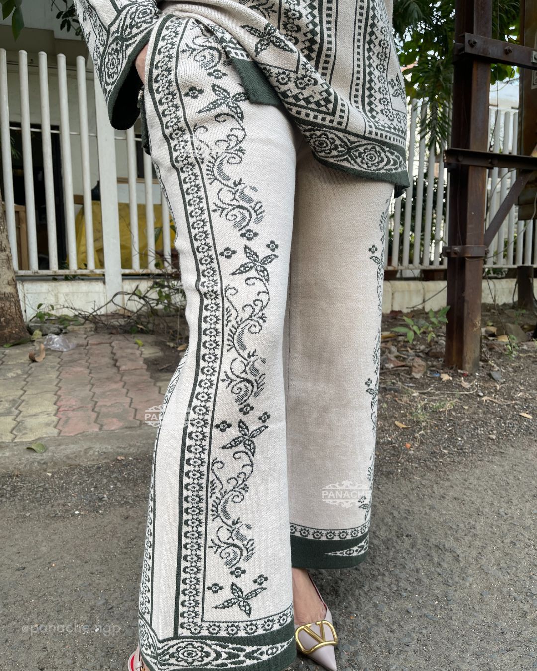 Abstract woollen knitt coord