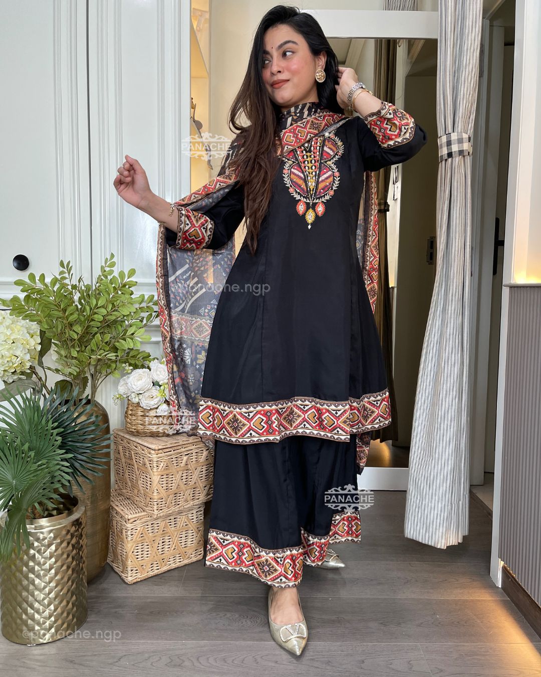 Ikkat wale kalidar short kurta plaso set