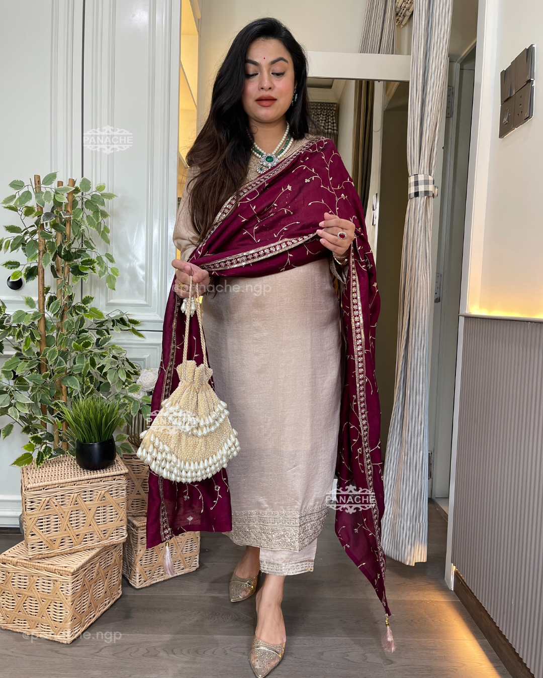 Budget Pastel set in contrast