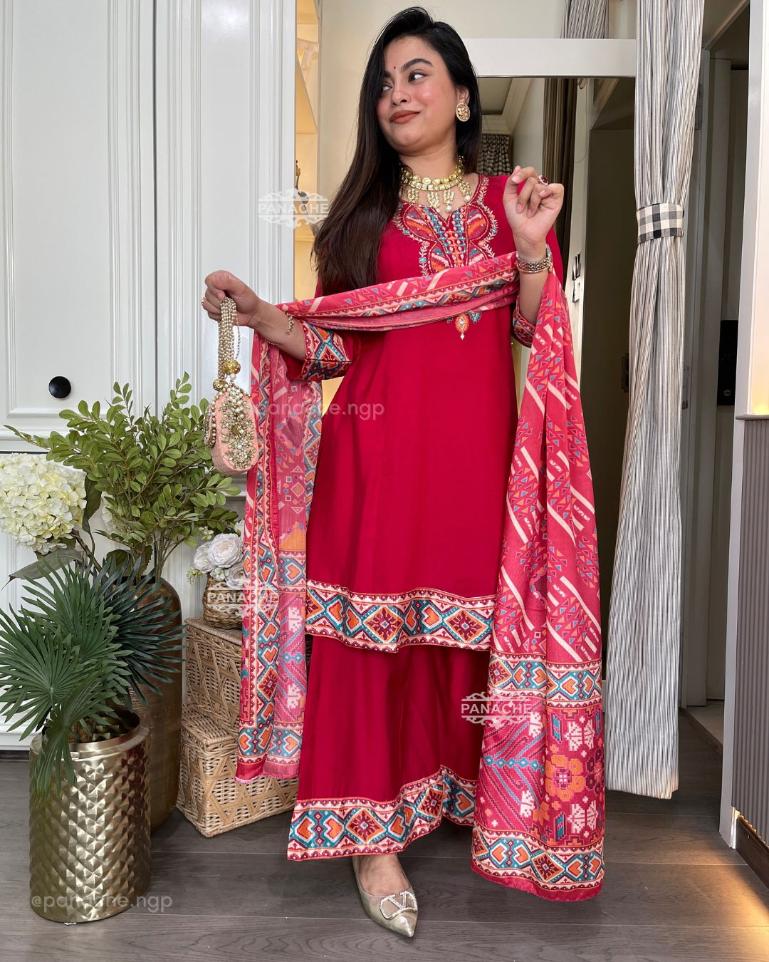 Ikkat wale kalidar short kurta plaso set