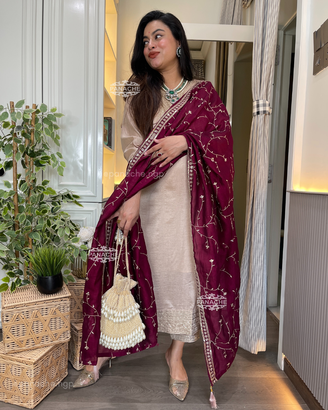 Budget Pastel set in contrast