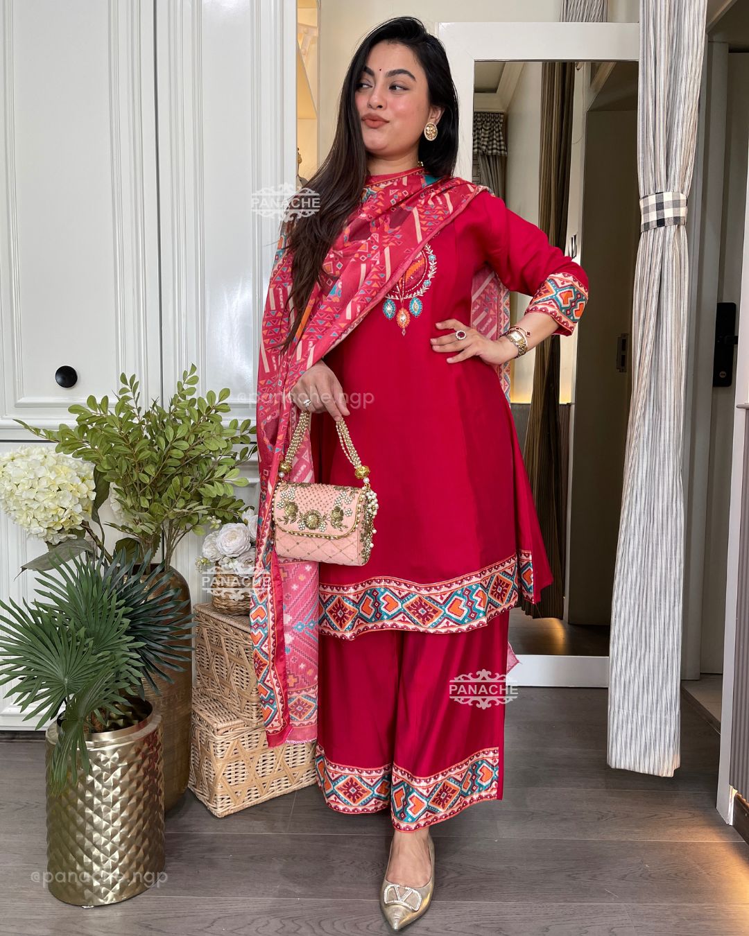 Ikkat wale kalidar short kurta plaso set