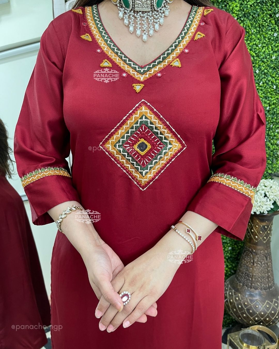 Mirror bandhani gajji set