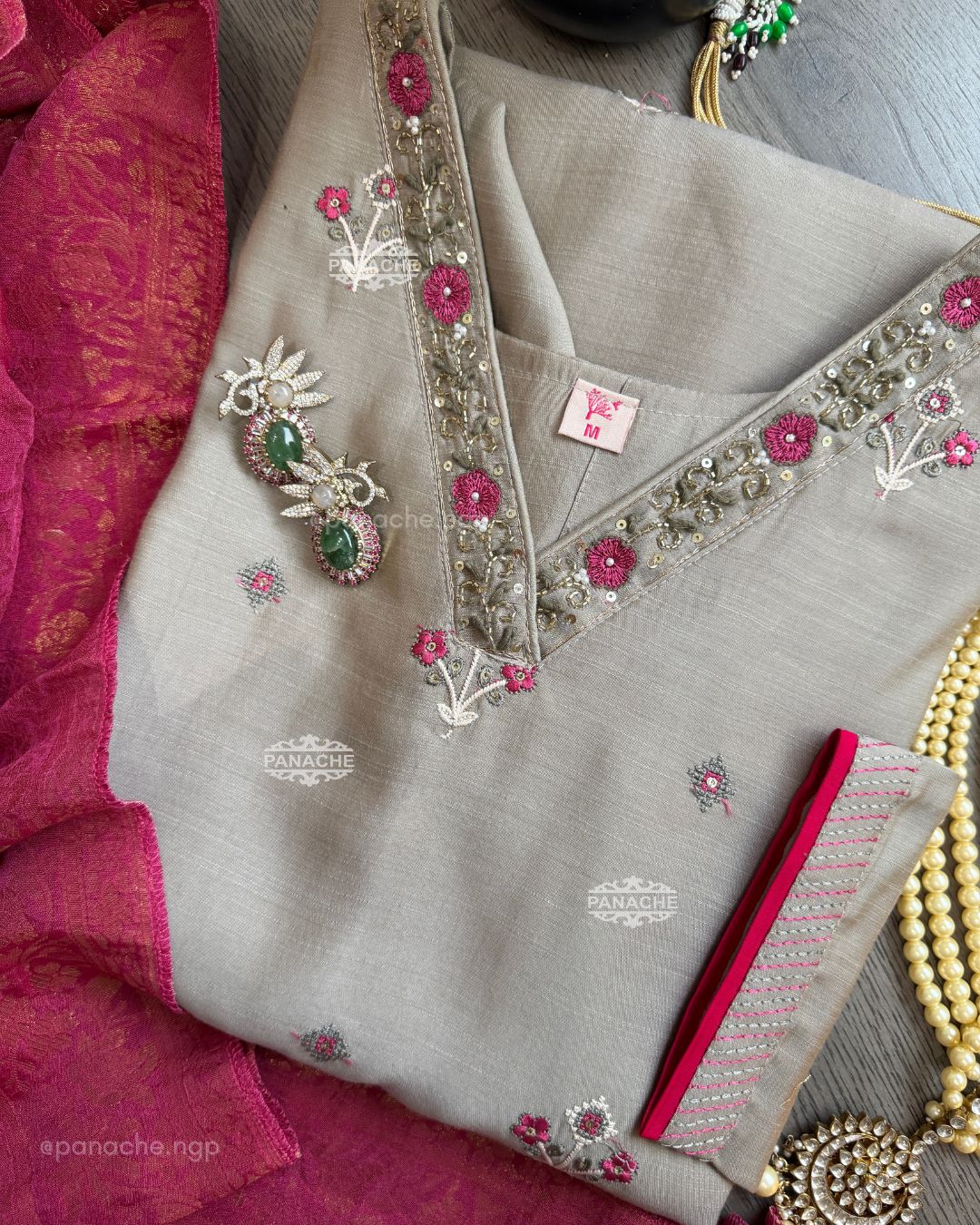 Semiformal grey set