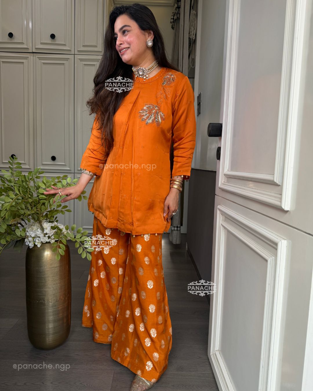 Kesariya Banarasi set