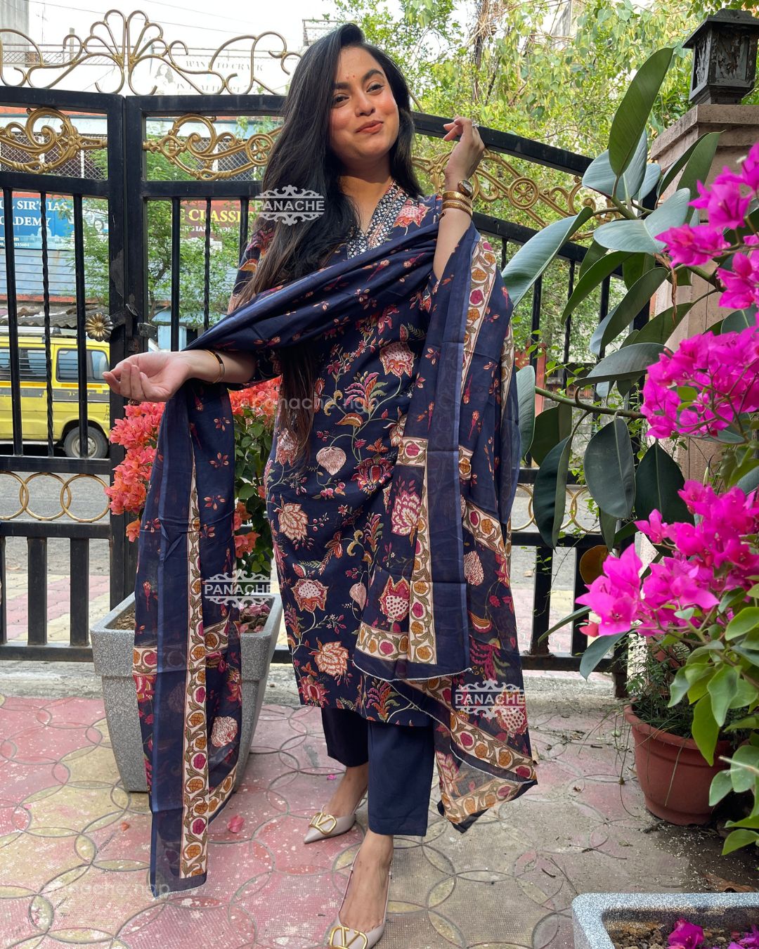 Print in print blue cotton set