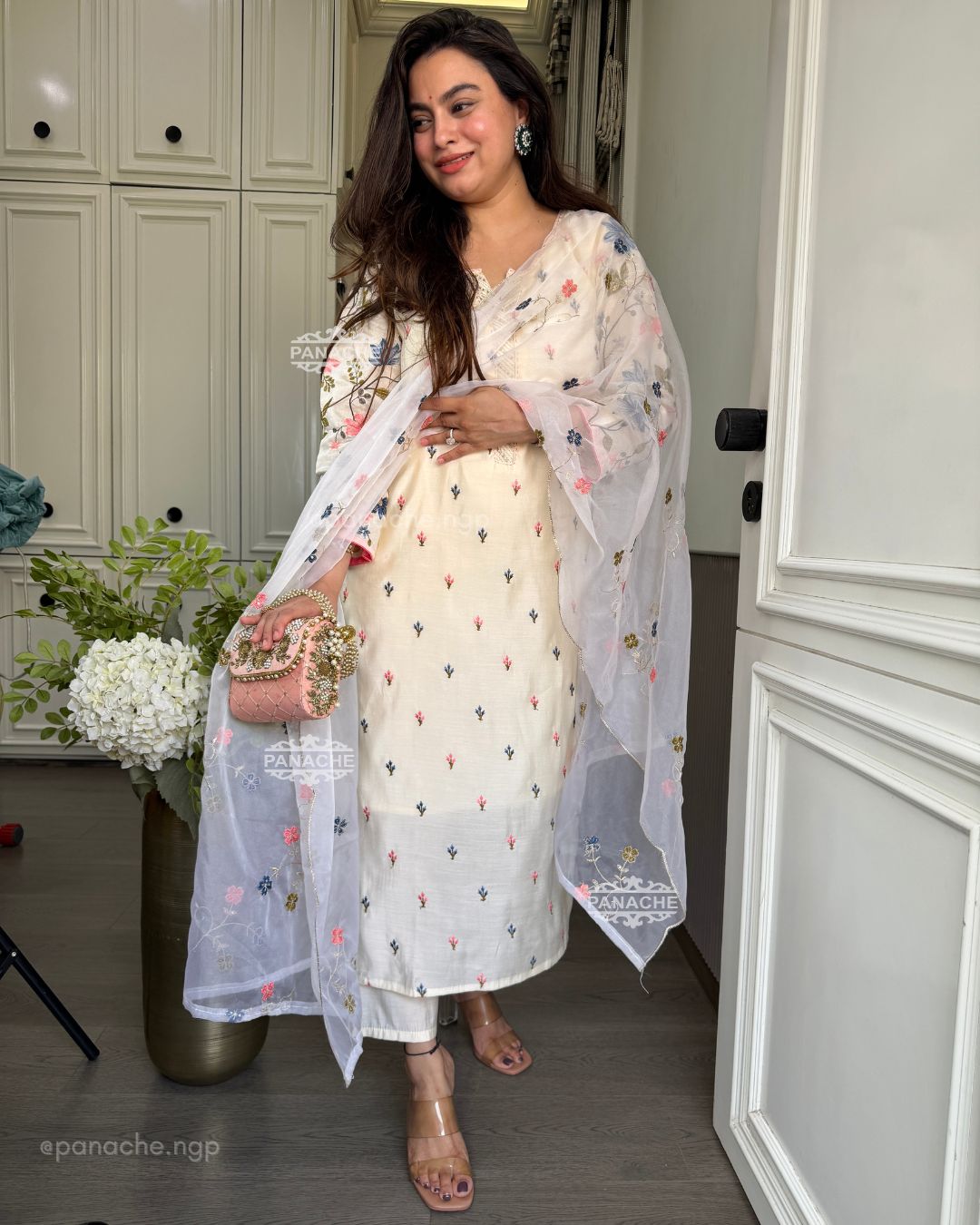 Sunshine embroidered suit sets