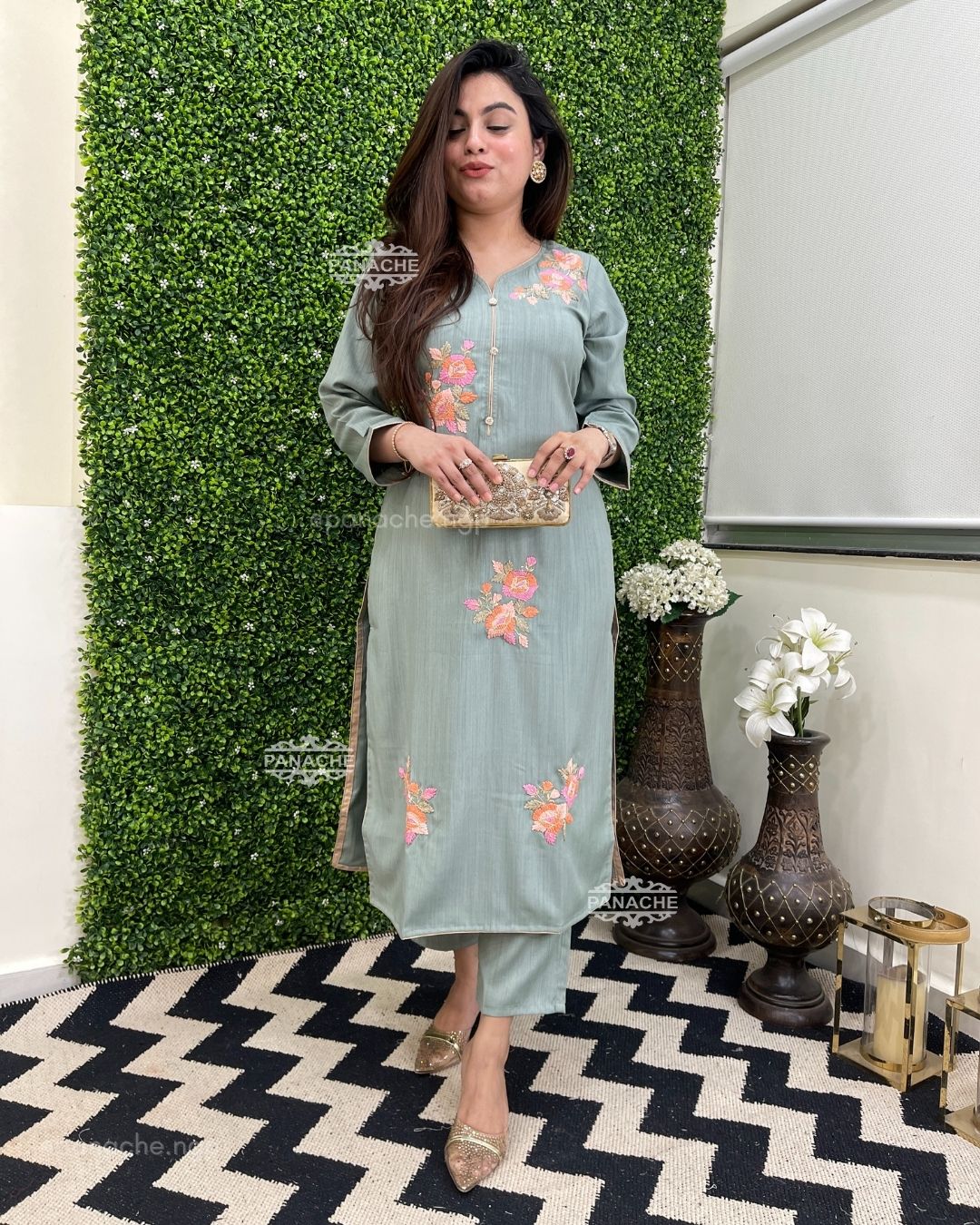 Embroidered floral coord!