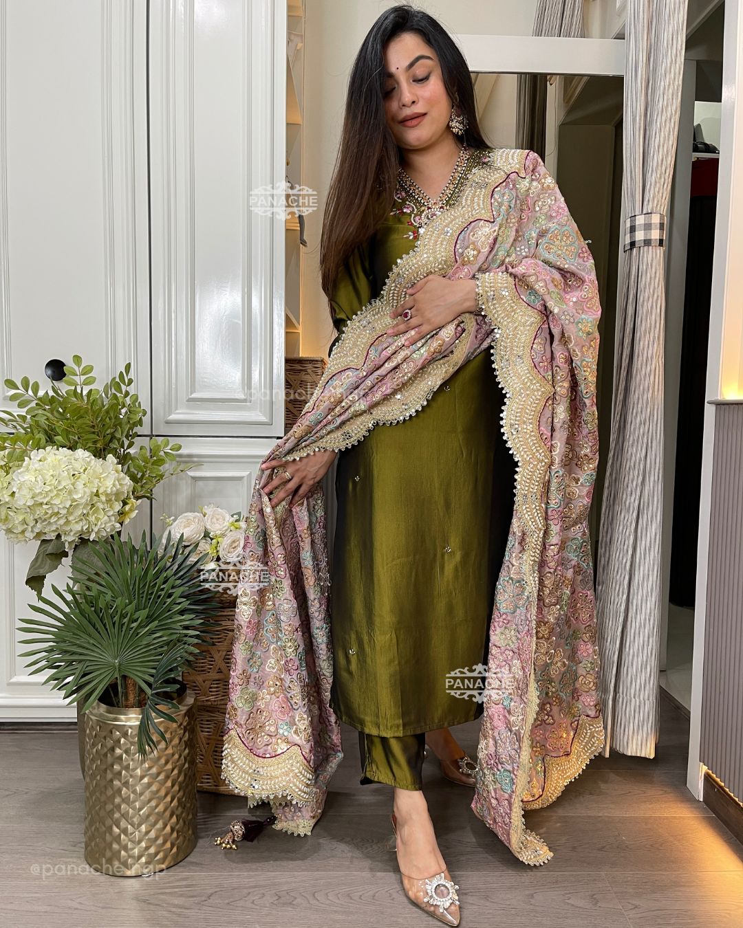 Pret 5.0 Heena suit set