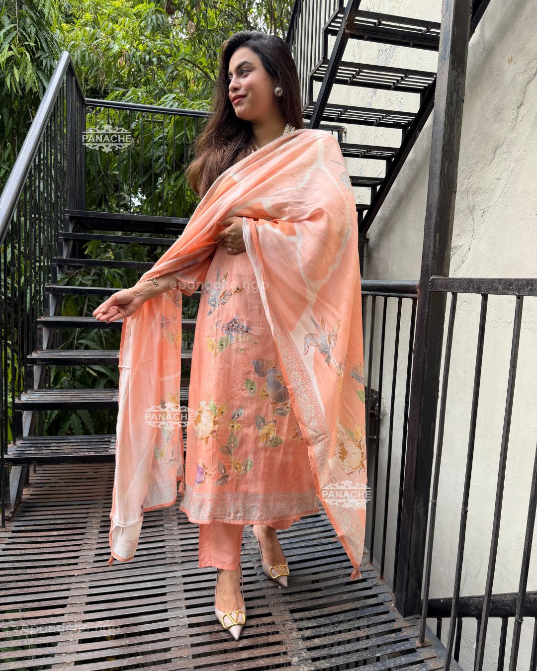 Subtle peach set
