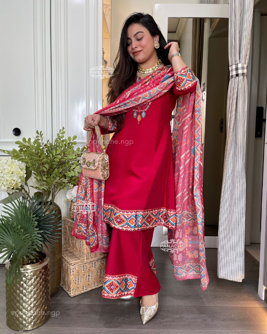 Ikkat wale kalidar short kurta plaso set