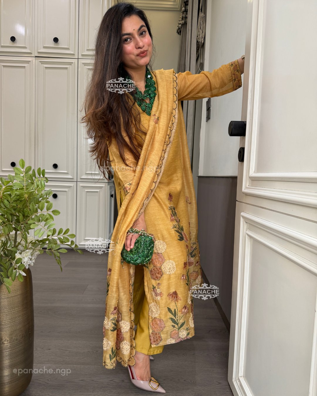 Yellow sunshine katha