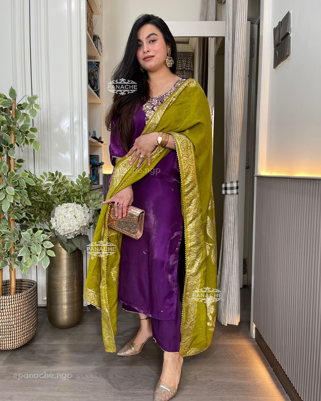 Riwayaat contrast set