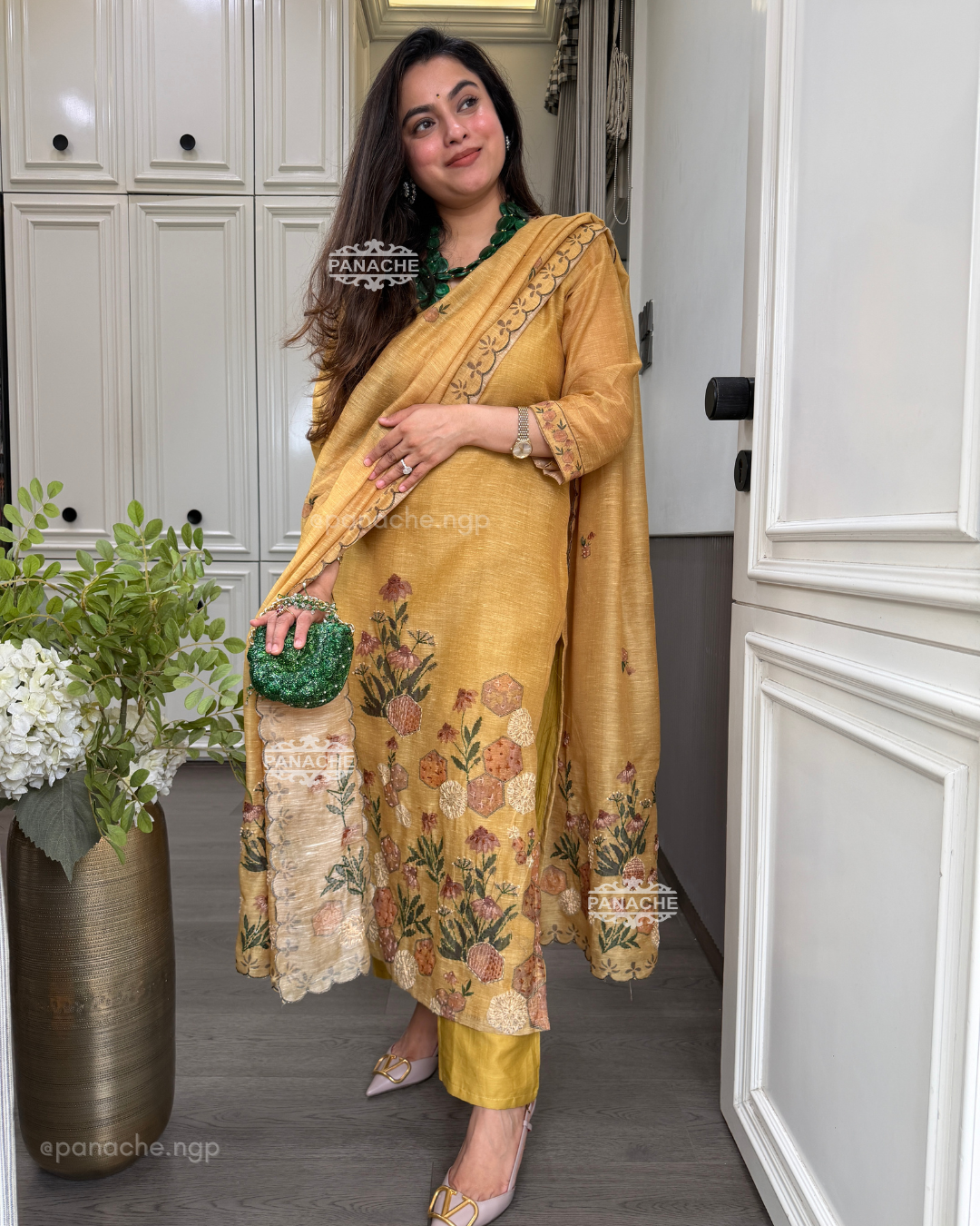 Yellow sunshine katha