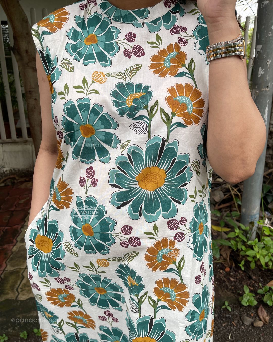 Print on print sleeveless cotton budget set