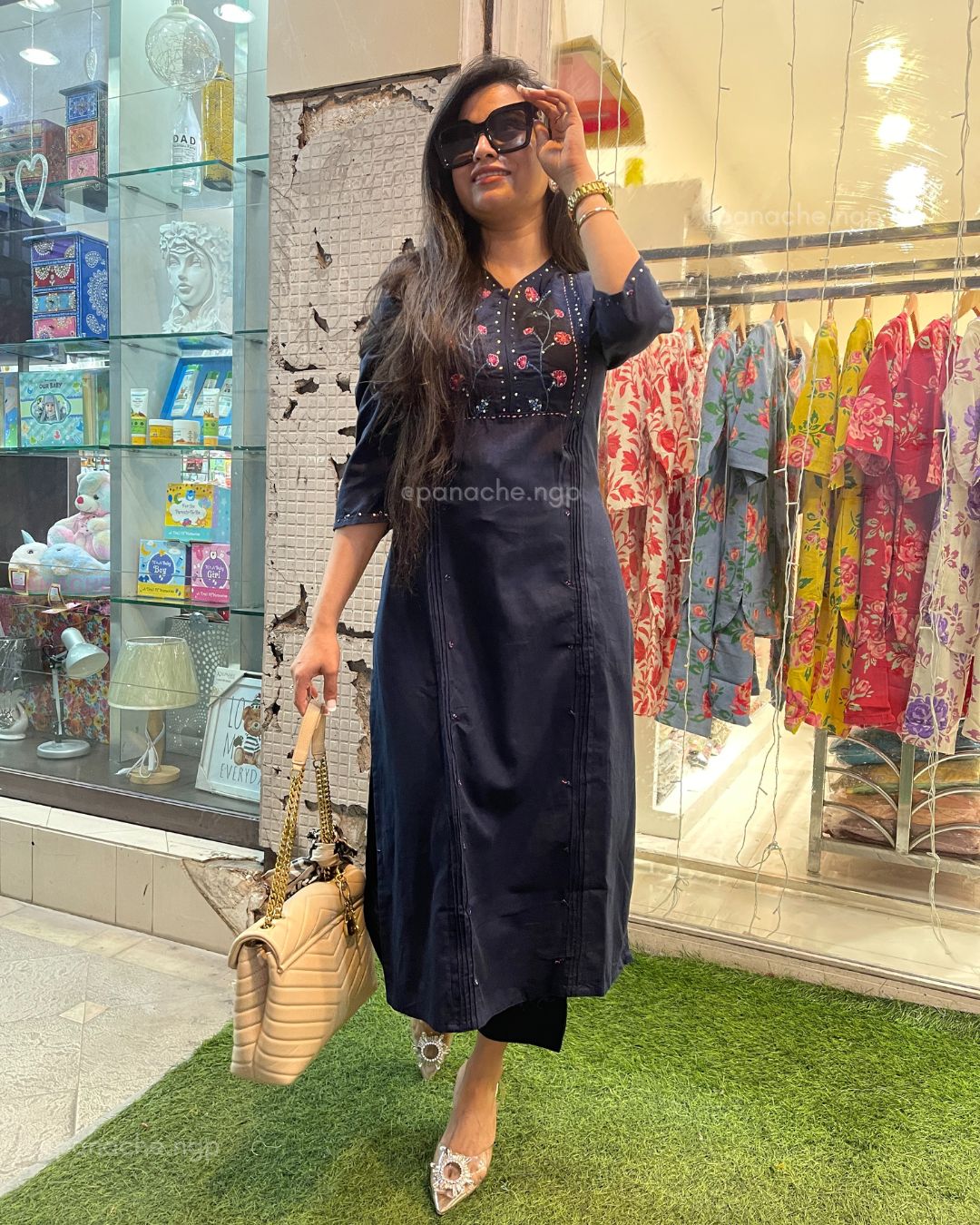 Embroidered navy set