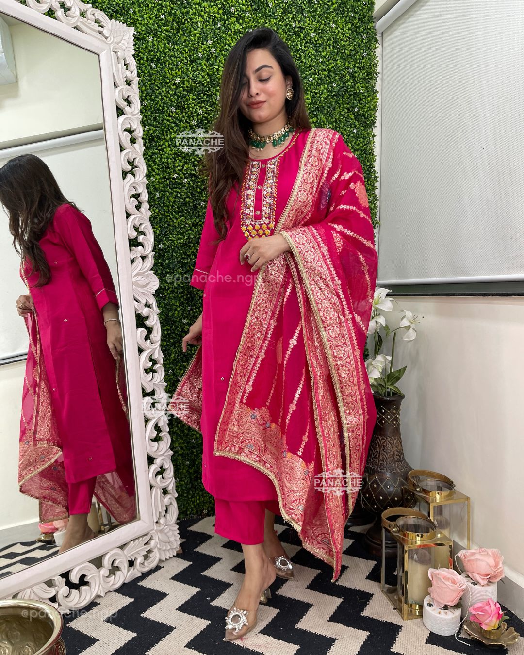 Pink tissue partywear