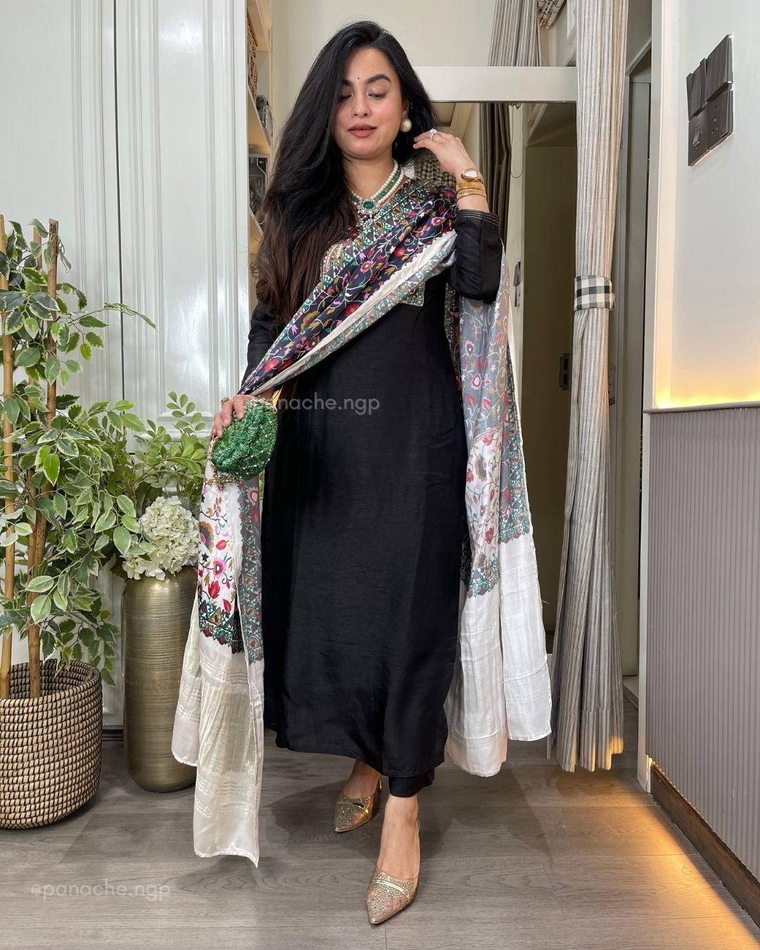Black gajji set