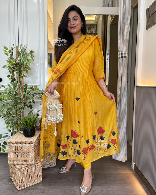 Haldi mul appliqué set